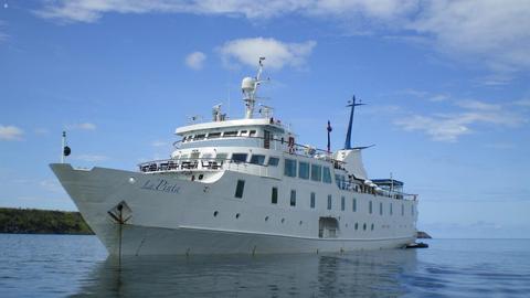 Luxury La Pinta Cruise Galápagos Islands Ecuador